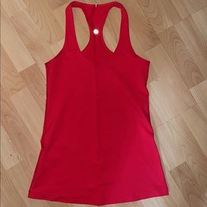 Lululemon woman’s tank top